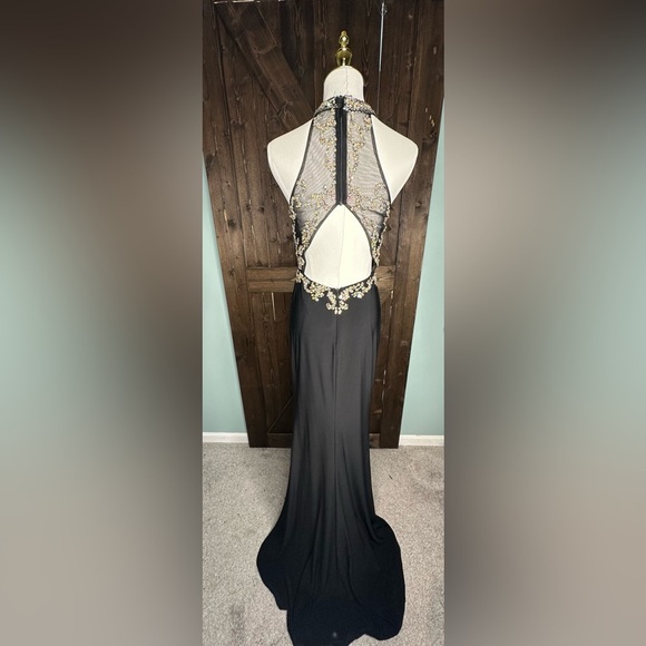 Splash, women size 4, black, formal halter gown - Picture 3 of 11